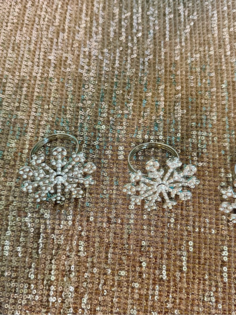 🌸H25 - Crystal Snowflake Napkin Rings🩶❄️🛍️